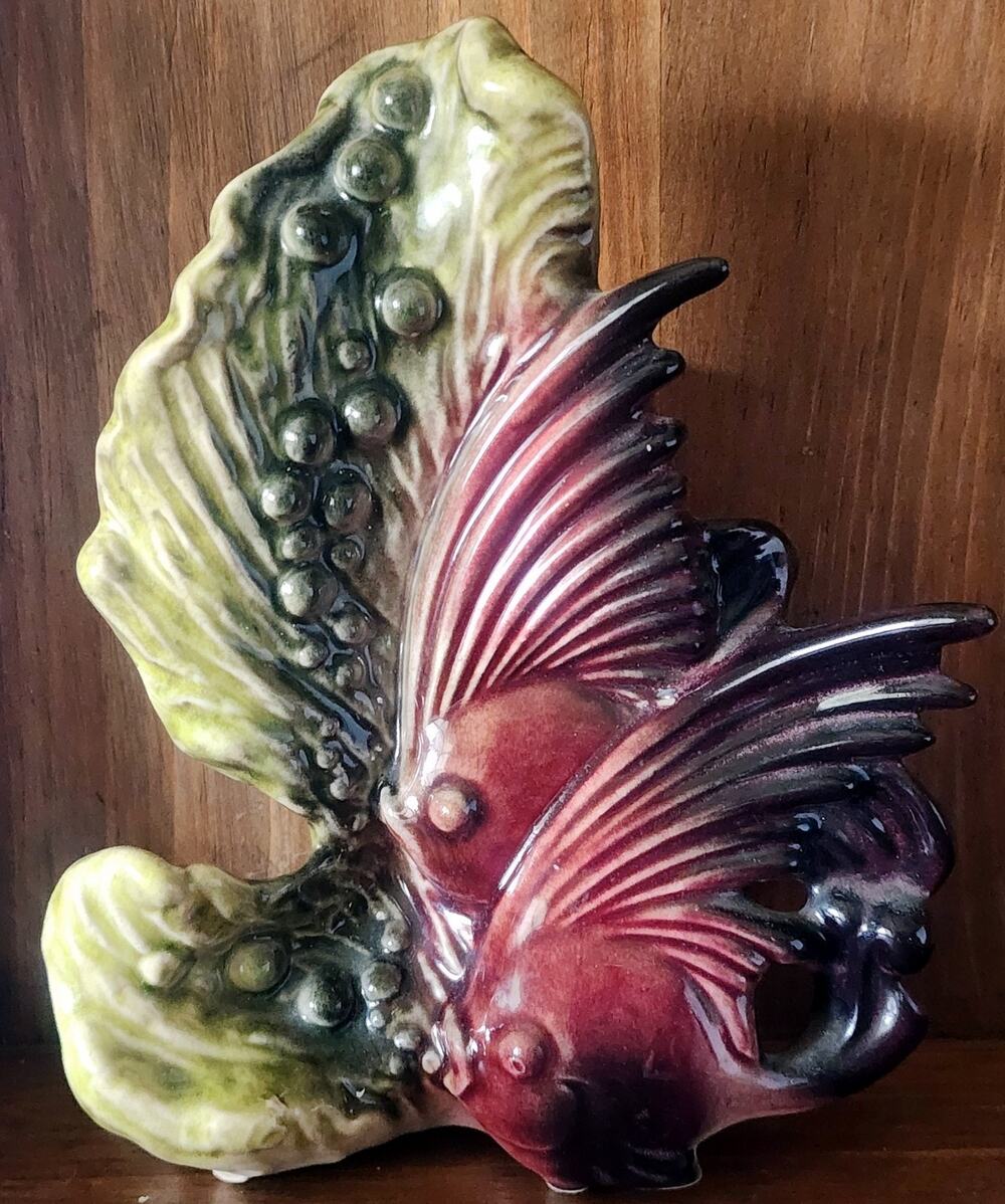 Vintage Original Hull Ebb Tide Pottery Fish Vase 7" High Beautiful Color Bubbles